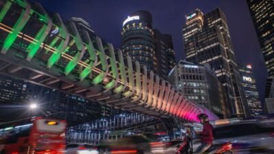 Solidaritas Mengharukan! JPO GBK Bermandikan Warna Bendera Selandia Baru untuk Korban Tragedi Christchurch