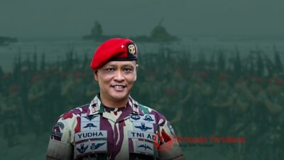 Mayjen Yudha Airlangga Pangkoops Habema saat kunjungan ke Distrik Gome Papua Tengah memimpin bakti sosial TNI